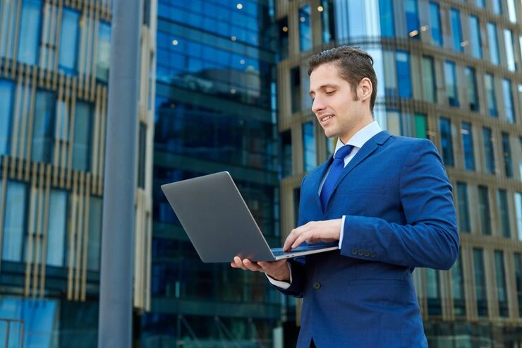 Authority Building Through Link Acquisition